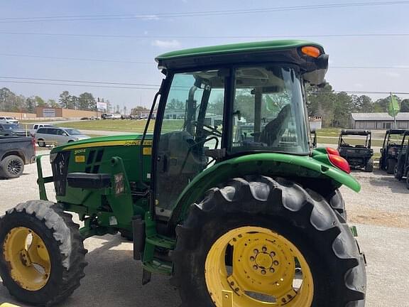 Image of John Deere 5100E equipment image 3