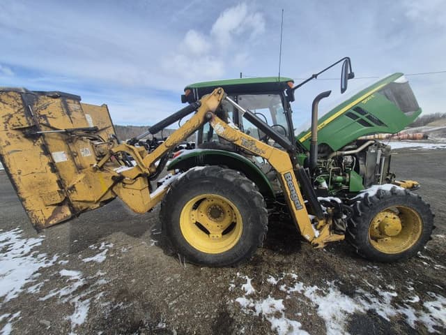 Image of John Deere 5100E equipment image 2