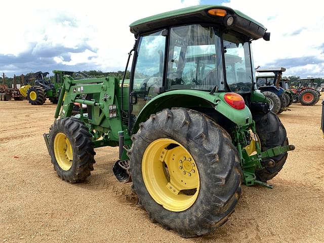 Image of John Deere 5100E equipment image 1