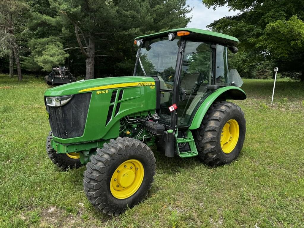 Image of John Deere 5100E Primary image