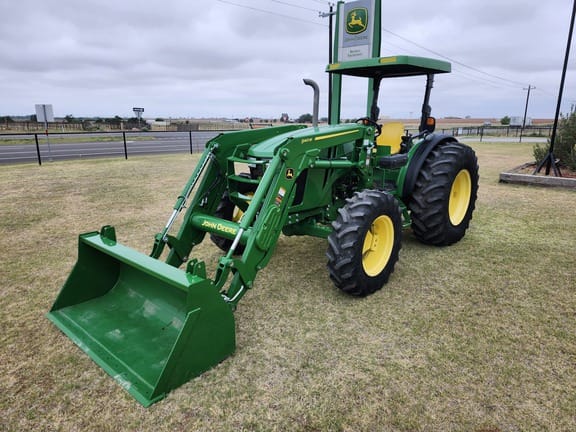 2014 John Deere 5100M Equipment Image0