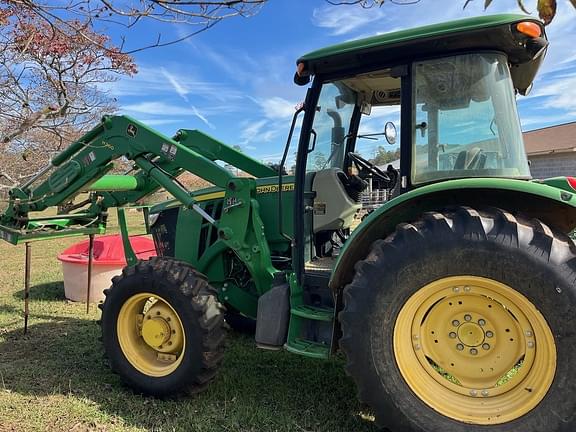 Image of John Deere 5100M equipment image 1