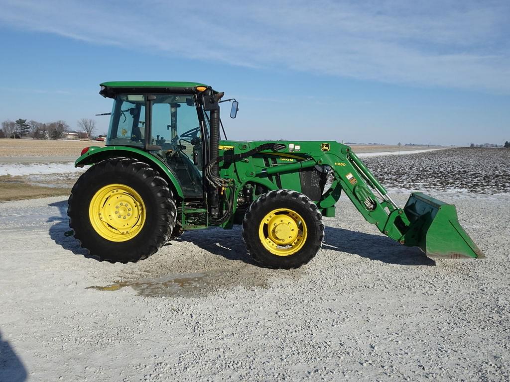 Image of John Deere 5100M Primary image