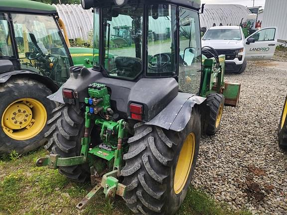 Image of John Deere 5101EN equipment image 3