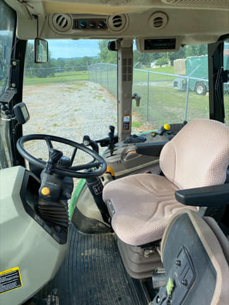 Image of John Deere 5115M equipment image 4