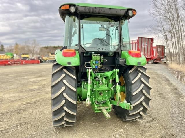 Image of John Deere 5115M equipment image 4