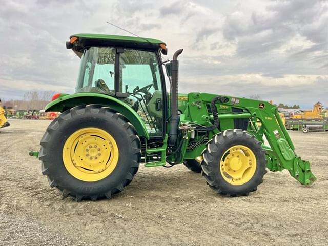 Image of John Deere 5115M equipment image 3