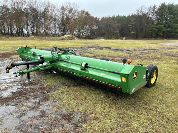 Main image John Deere 520