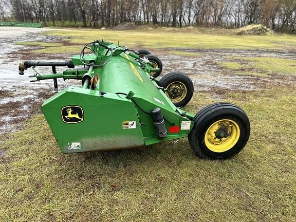 Image of John Deere 520 equipment image 1