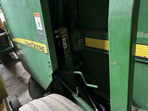 Image of John Deere 569 MegaWide Plus equipment image 1
