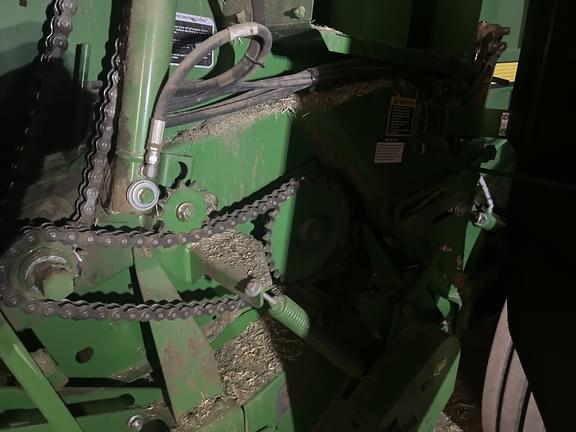 Image of John Deere 569 MegaWide Plus equipment image 2