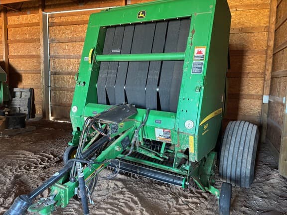 Image of John Deere 569 MegaWide Plus equipment image 2