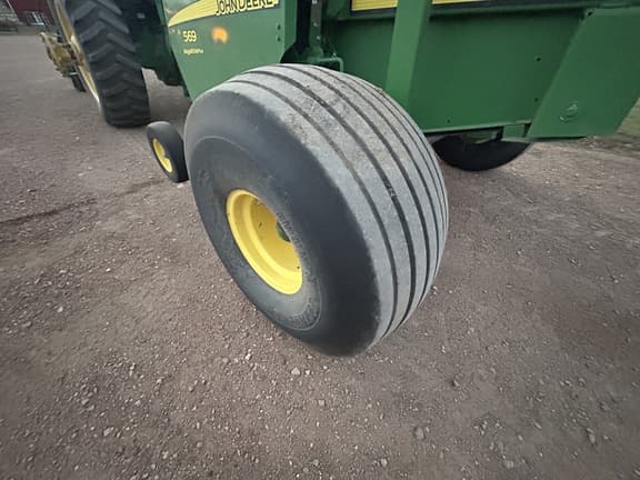 Image of John Deere 569 MegaWide Plus equipment image 2