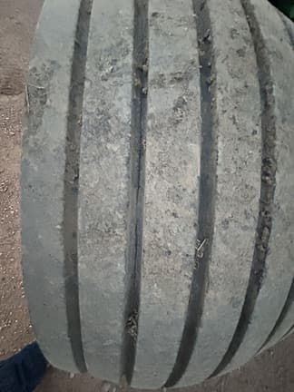 Image of John Deere 569 MegaWide Plus equipment image 4