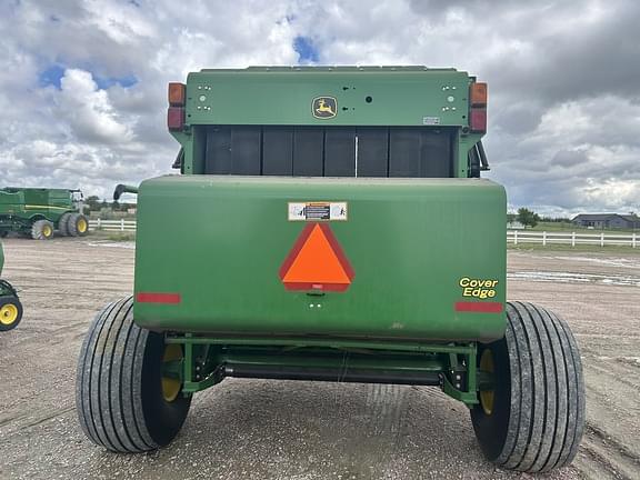 Image of John Deere 569 MegaWide Plus equipment image 4