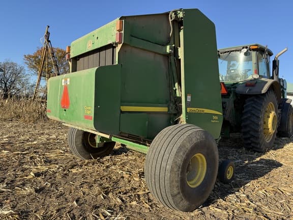 Image of John Deere 569 MegaWide Plus equipment image 4
