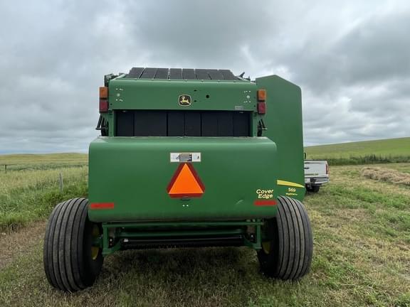 Image of John Deere 569 MegaWide Plus equipment image 1