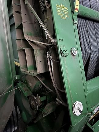 Image of John Deere 569 MegaWide Plus equipment image 1