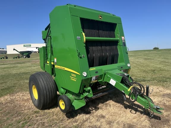 Image of John Deere 569 MegaWide Plus equipment image 3