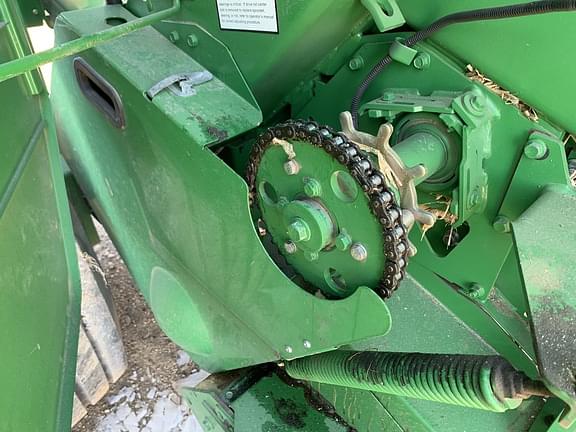 Image of John Deere 569 MegaWide Plus equipment image 3