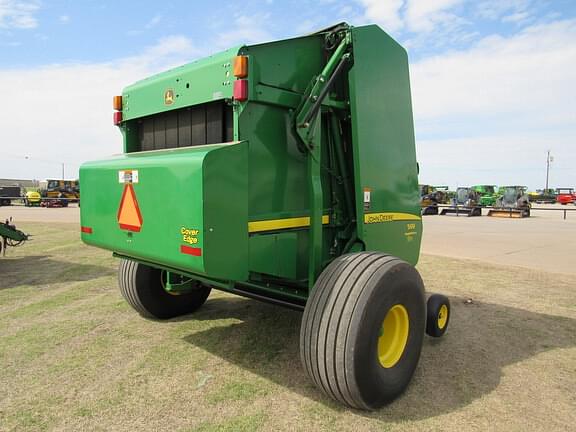 Image of John Deere 569 MegaWide Plus equipment image 4
