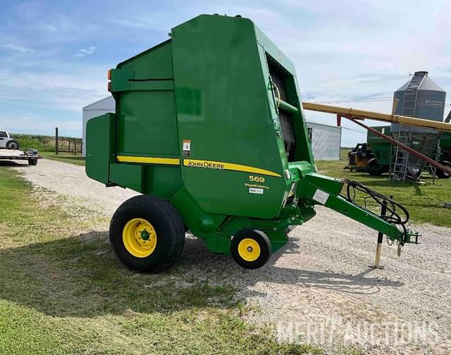 Image of John Deere 569 equipment image 4