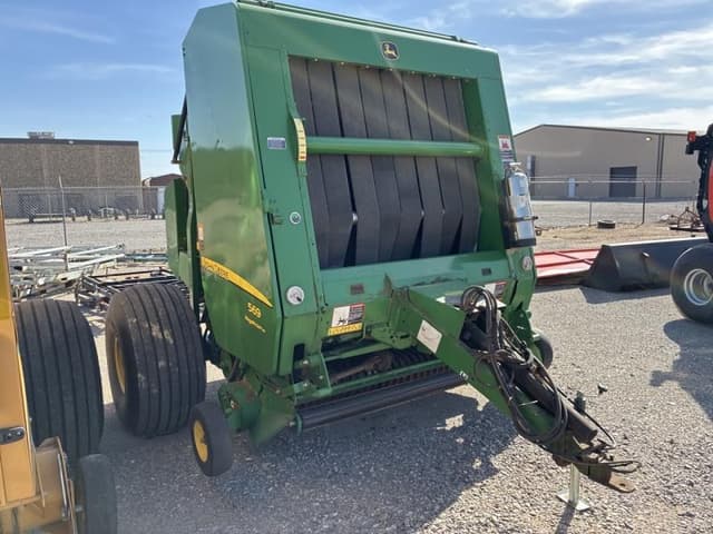 Image of John Deere 569 MegaWide Plus equipment image 1