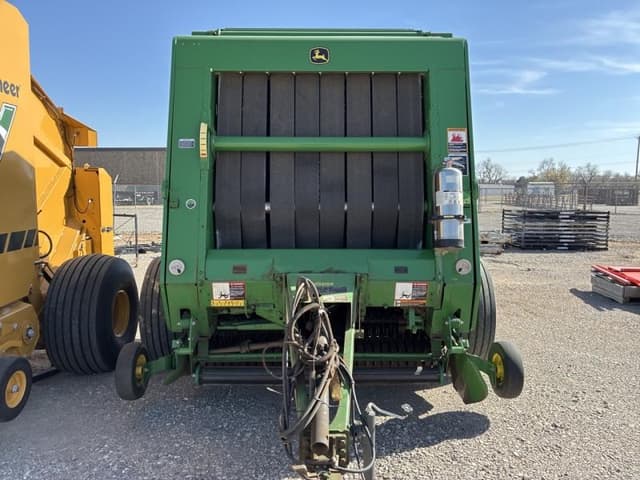 Image of John Deere 569 MegaWide Plus equipment image 1