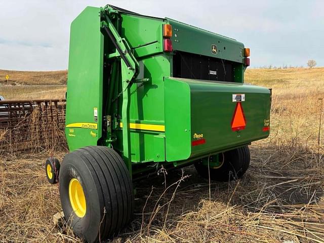 Image of John Deere 569 MegaWide Plus equipment image 4