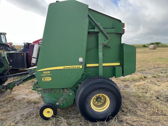 2014 John Deere 569 Equipment Image0