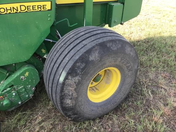 Image of John Deere 569 MegaWide Plus equipment image 3