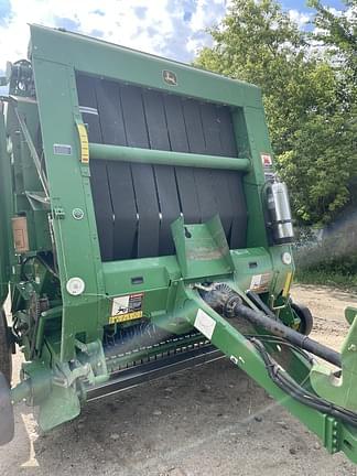 Image of John Deere 569 MegaWide Plus equipment image 1