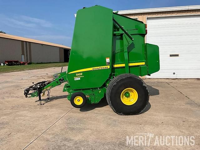 Image of John Deere 569 MegaWide Plus equipment image 2