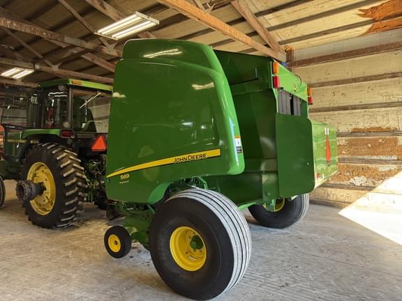 Image of John Deere 569 Premium equipment image 1