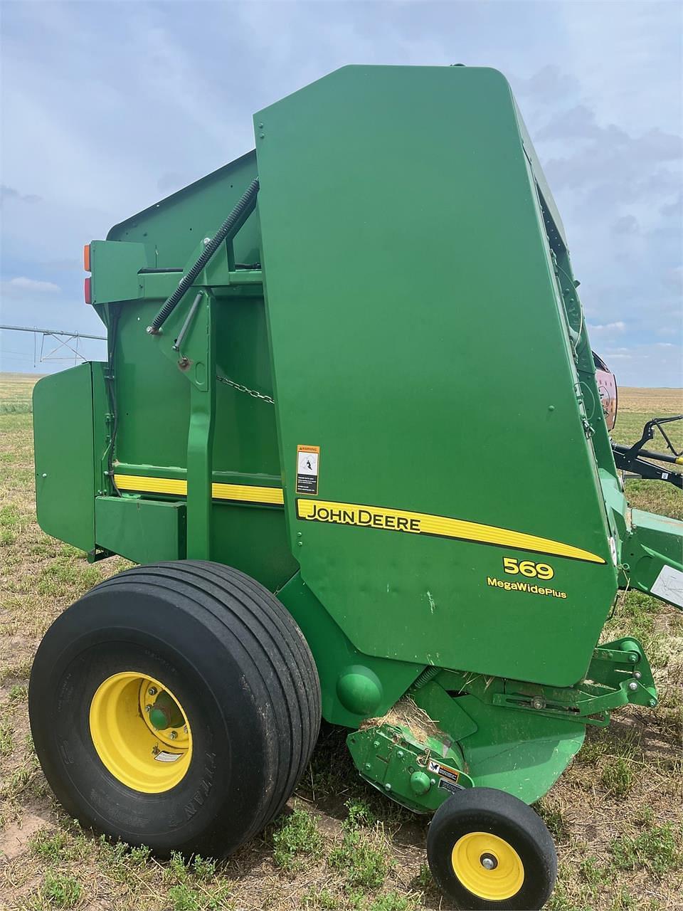 Image of John Deere 569 MegaWide Plus Primary image