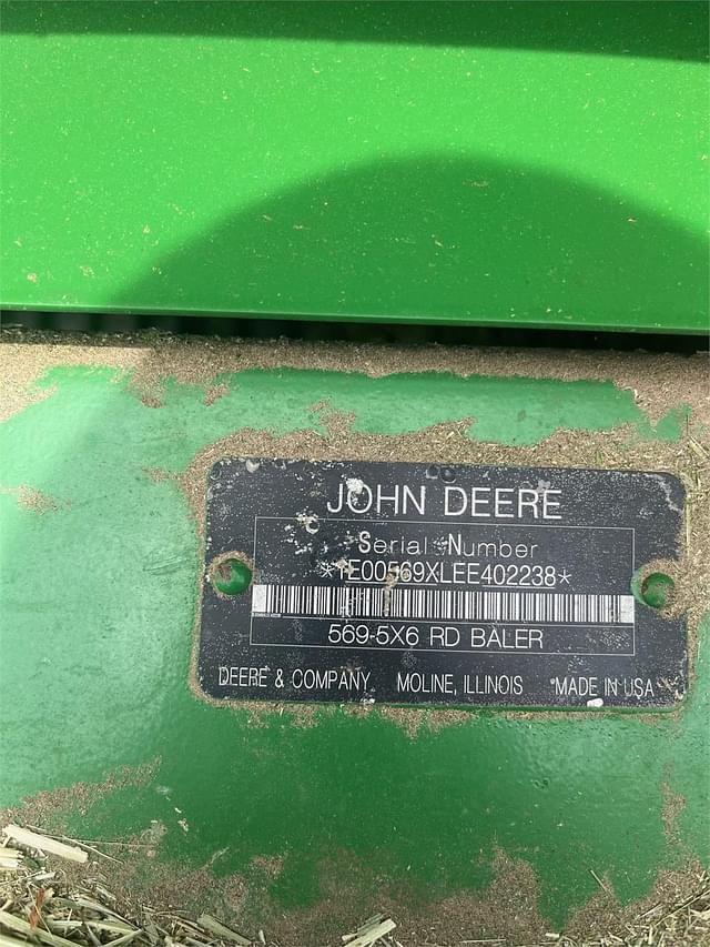 Image of John Deere 569 MegaWide Plus equipment image 4