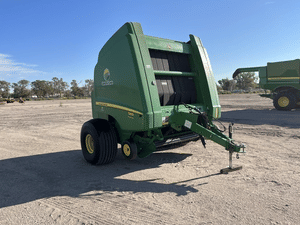 2014 John Deere 569 Premium Image
