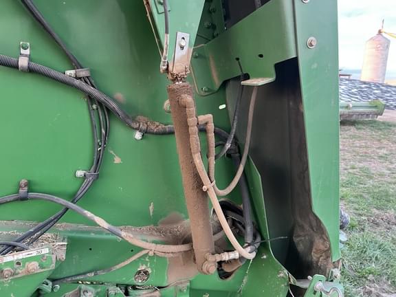 Image of John Deere 569 Premium equipment image 4