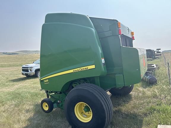 Image of John Deere 569 Premium equipment image 1