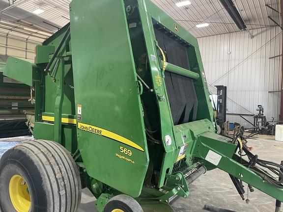 2014 John Deere 569 MegaWide Plus Equipment Image0