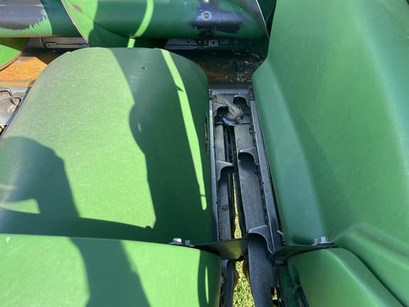 Image of John Deere 606C equipment image 2