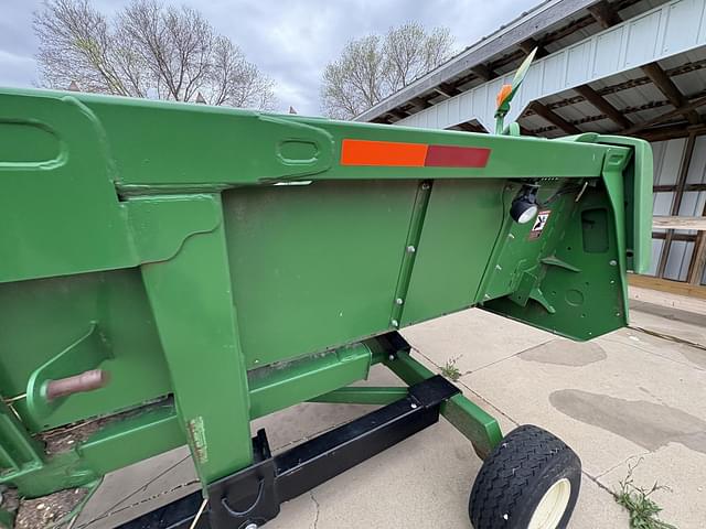 Image of John Deere 608C equipment image 3