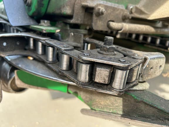 Image of John Deere 608C equipment image 2