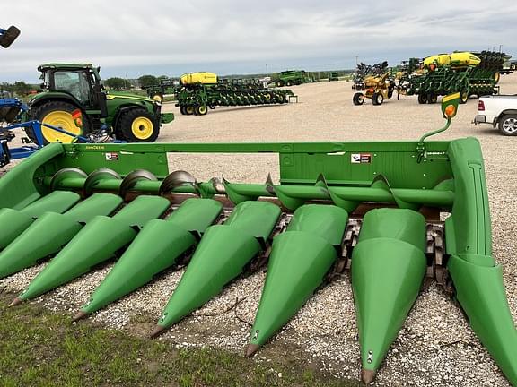 Image of John Deere 608C equipment image 1