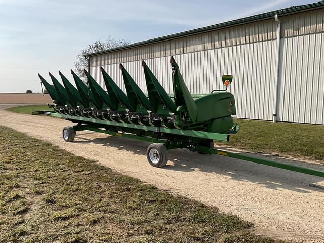 Image of John Deere 608C equipment image 1