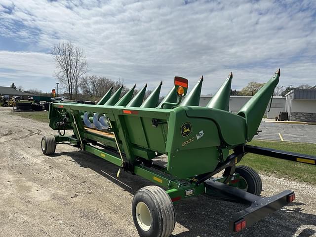 Image of John Deere 608C equipment image 3