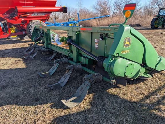 Image of John Deere 608C equipment image 3