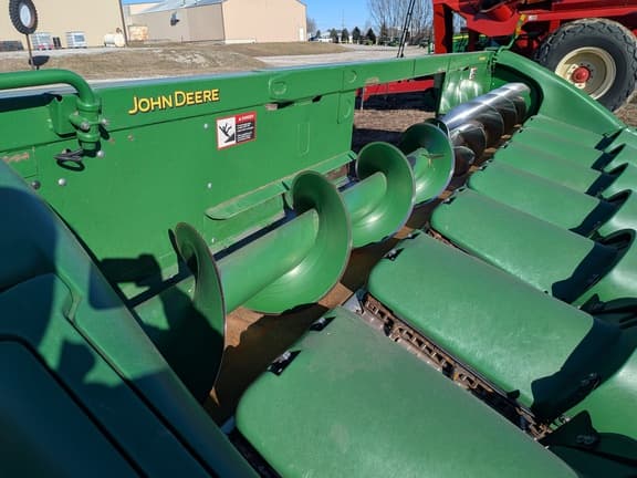 Image of John Deere 608C equipment image 4