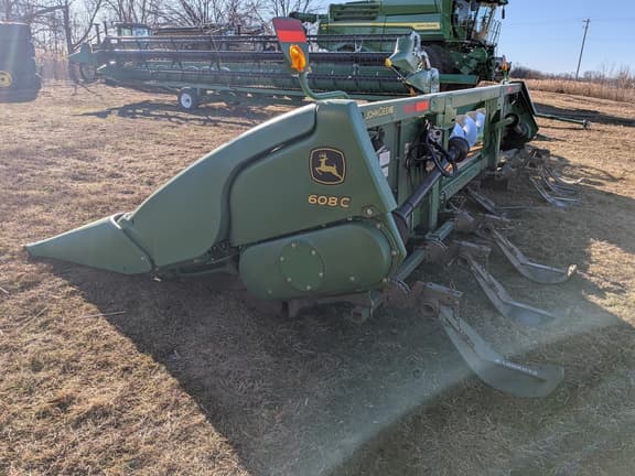 Image of John Deere 608C equipment image 2