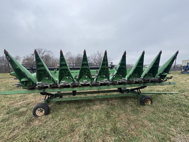 Image of John Deere 608C equipment image 3